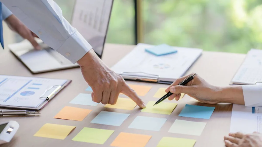 estratégias para transformar ideias em negócios lucrativos