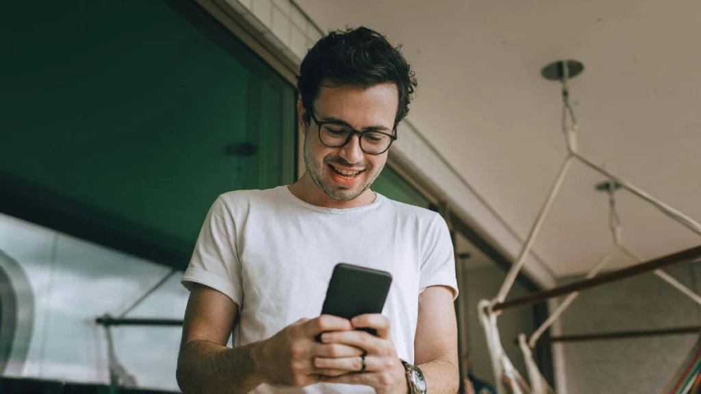Vantagens Ocultas de Usar o Celular para Abrir o MEI