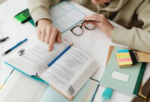 como estudar para concurso público sozinho